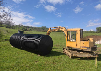 plasticni-horizontalni-rezervoari-postavljanje