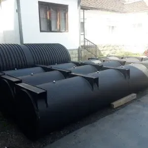 plasticni pontoni osecina